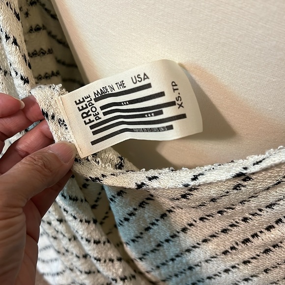 FREE PEOPLE Sweater - Size XS - Picture 4 of 5